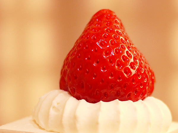 クリスマスケーキ,イチゴ