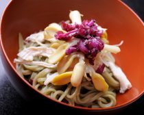 東京都新宿区産 玉締一番搾りごま油使用 特製 和え笹香うどん