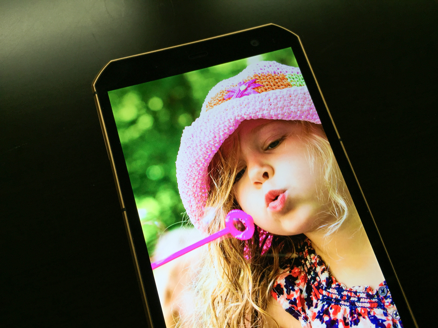 ARROWS NX F-02Gでギャラリーを鑑賞（1）