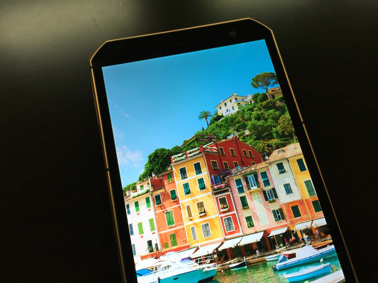 ARROWS NX F-02Gでギャラリーを鑑賞（2）