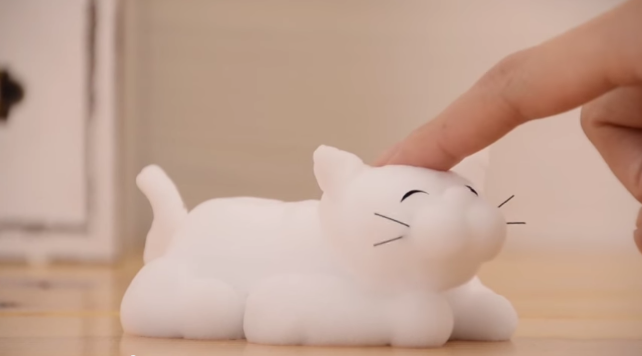 花王 ソフィーナクッション泡洗顔料 WEB動画（1）