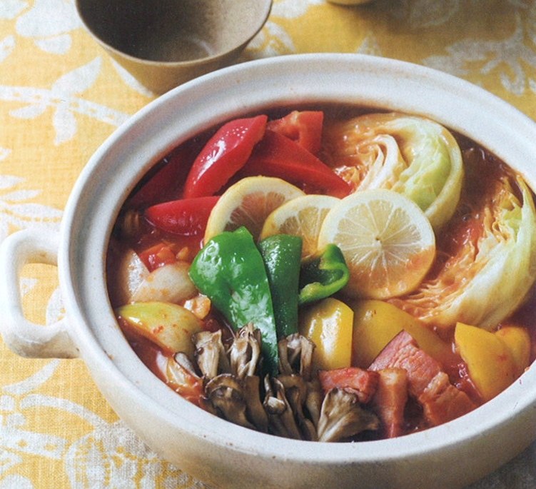 塩レモン　トマト煮込み鍋（ＥＳＳＥ2015年1月号より）