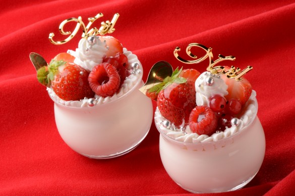 ホワイトチョコレートのノエルショートケーキ