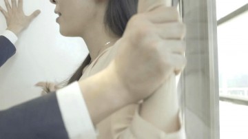 壁ドンムービー「私が“きゅん”する5秒間シミュレーション」より 壁ドンムービー「私が“きゅん”する5秒間シミュレーション」より