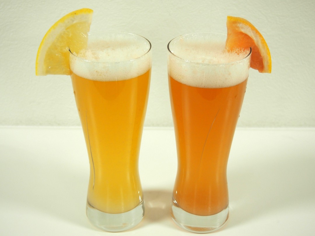 ホワイトグレープフルーツビール（左）とルビーグレープフルーツビール