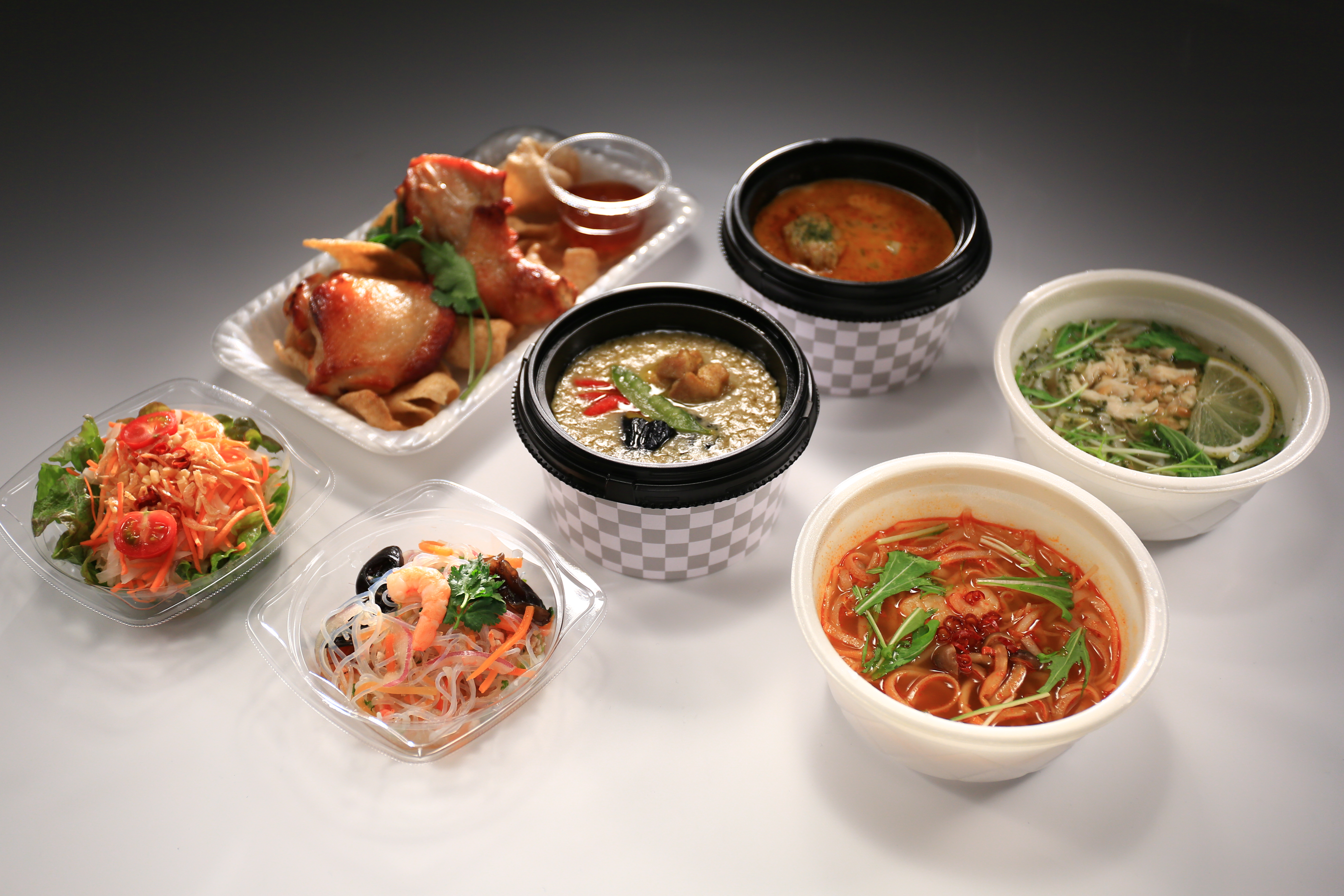 「mango tree kitchen」監修の本格的なタイ料理