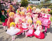 MIYAさんに扮したファンたち