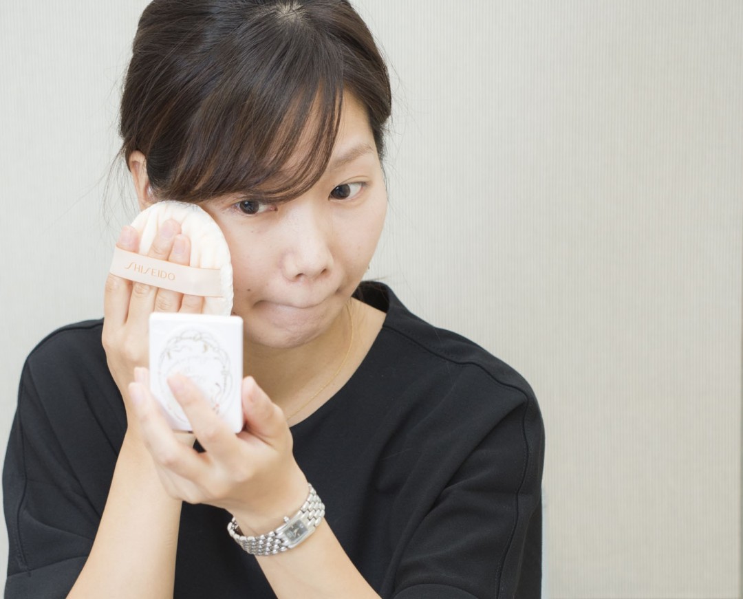 肌にのせていきます