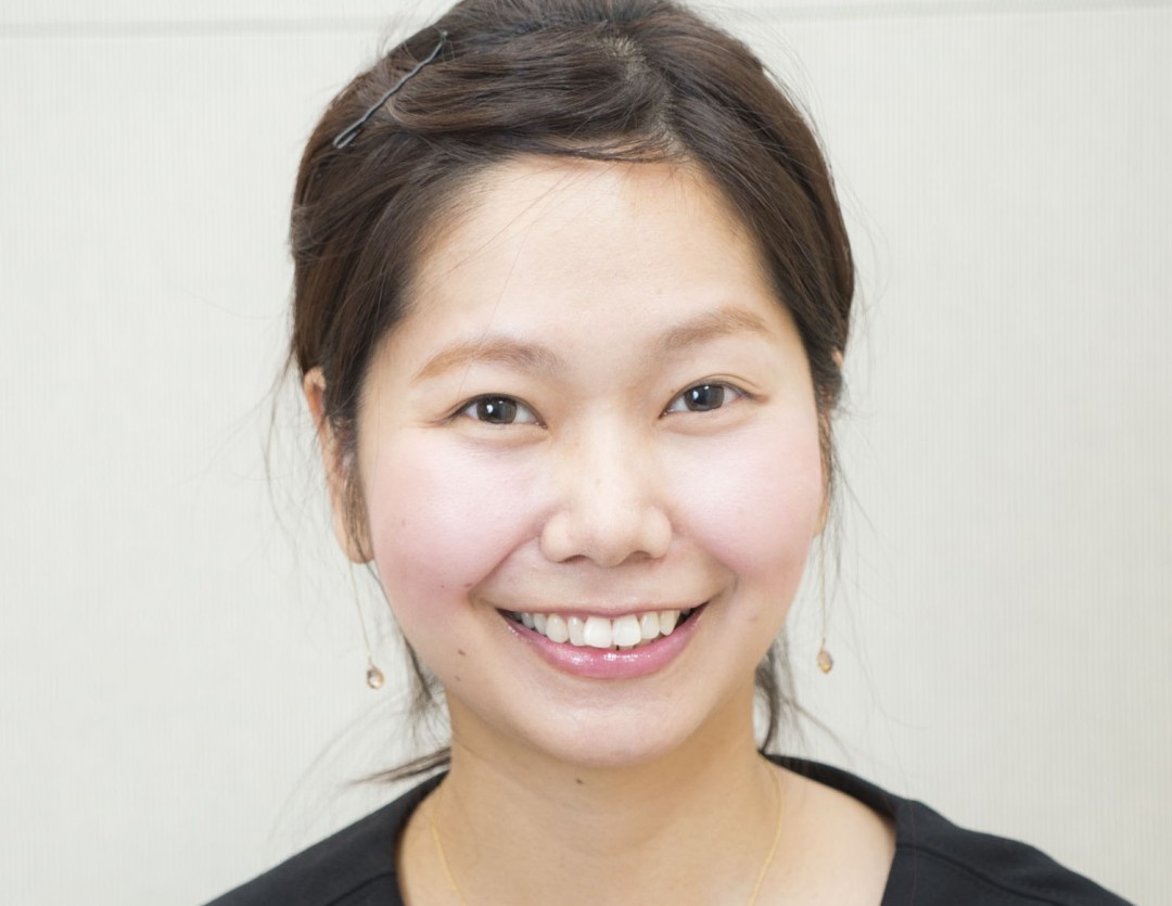 左右の眉山の位置がずれ、失敗