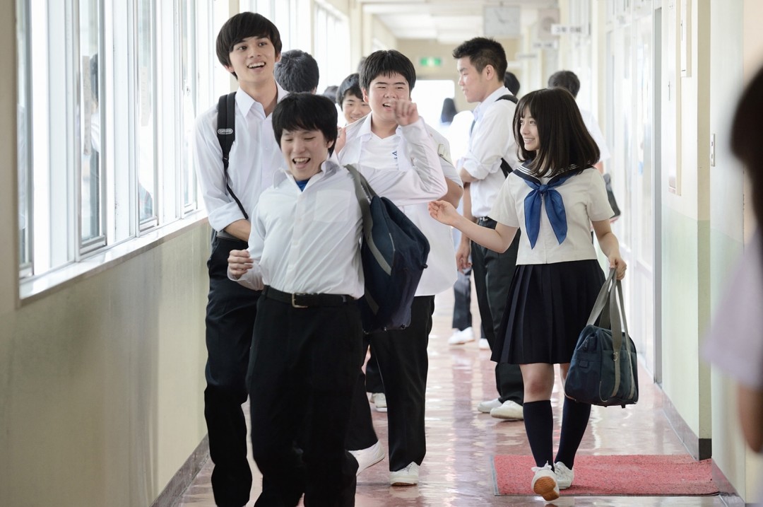 『セーラー服と機関銃 −卒業−』より_1