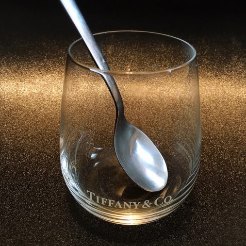 グラスとスプーン
