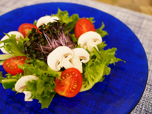 調理例1：マッシュルームのグリーンサラダ