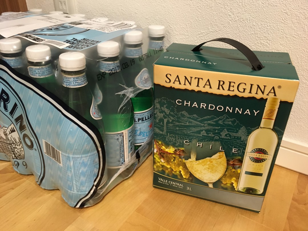 炭酸水とボックスワイン