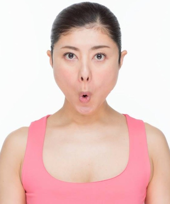 顔ヨガ