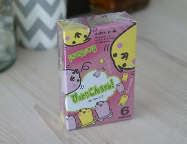 光っちゃうコンドームぴっかりこんちゃん！