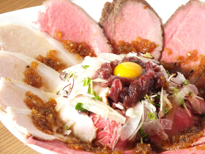 4色ローストビーフ丼