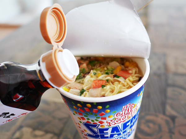 カップラーメン