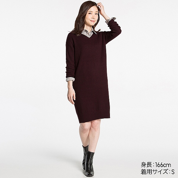 ミドルゲージニットVネックワンピース