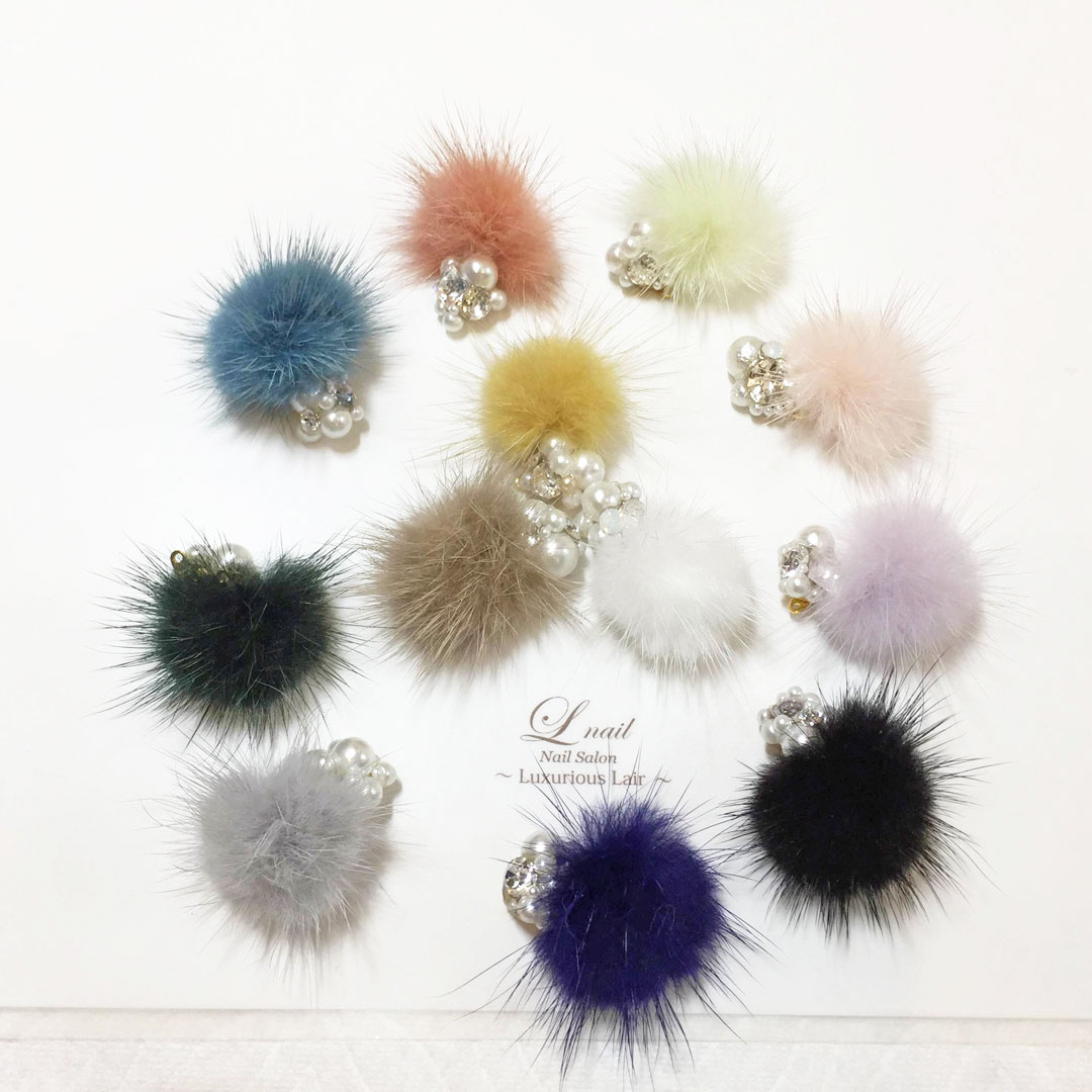 ファーのポンポン