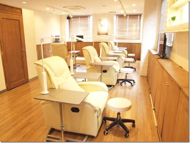 『Lnail（エルネイル）』中目黒店　店内