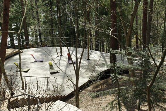 木漏れ日デッキ