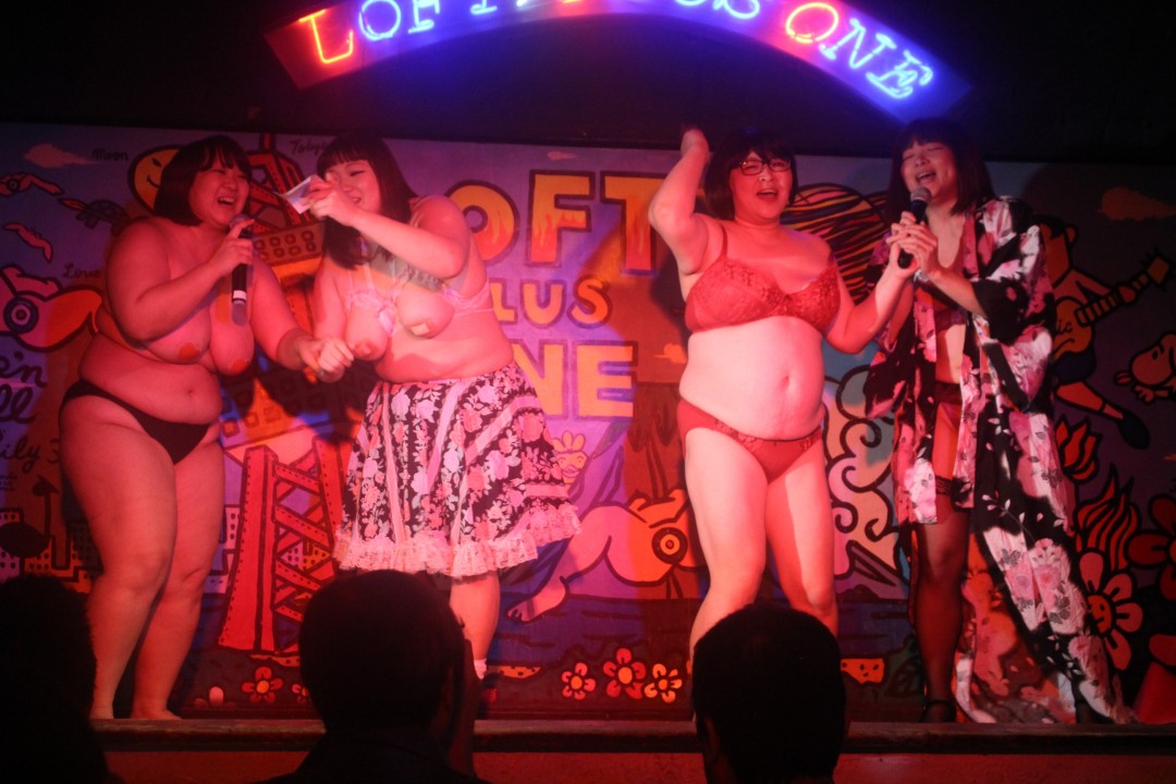 「デブかわNIGHT Vol.10」潜入レポート　『ラブライブ！』のコスプレで話題のユニット「デブライブ！」の選抜組