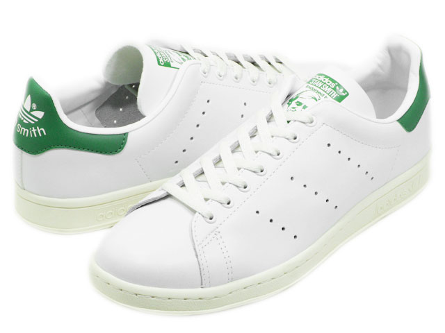 アディダスのスタンスミス