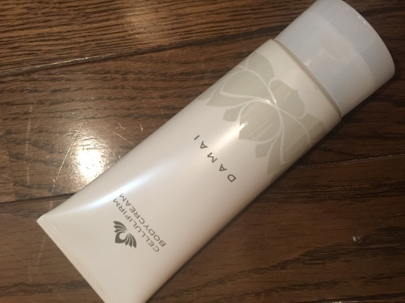 ボディファーミングクリーム