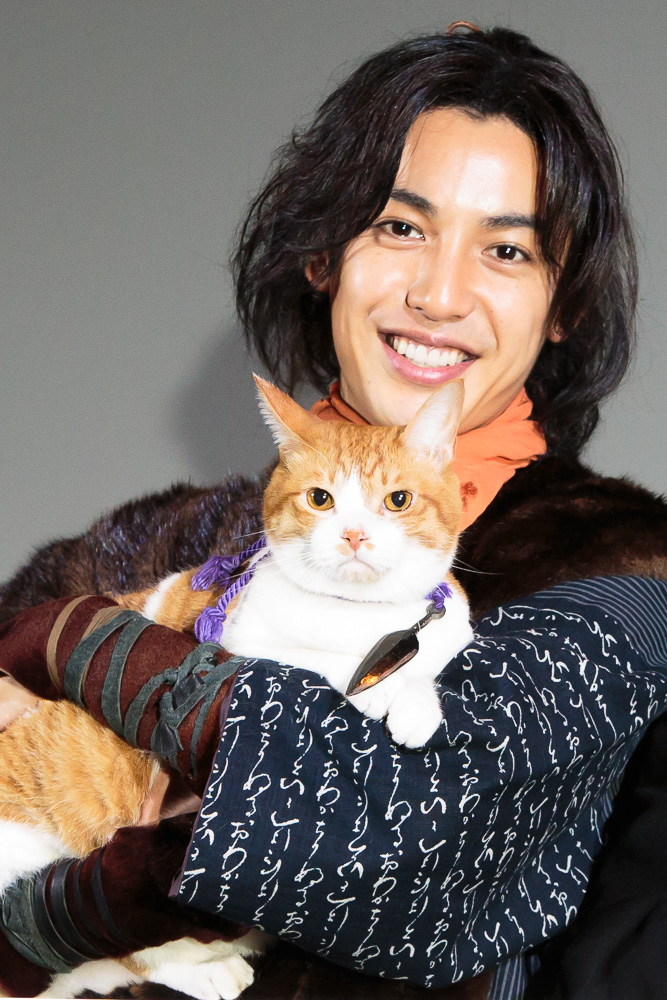 「猫忍」大野さんと金時