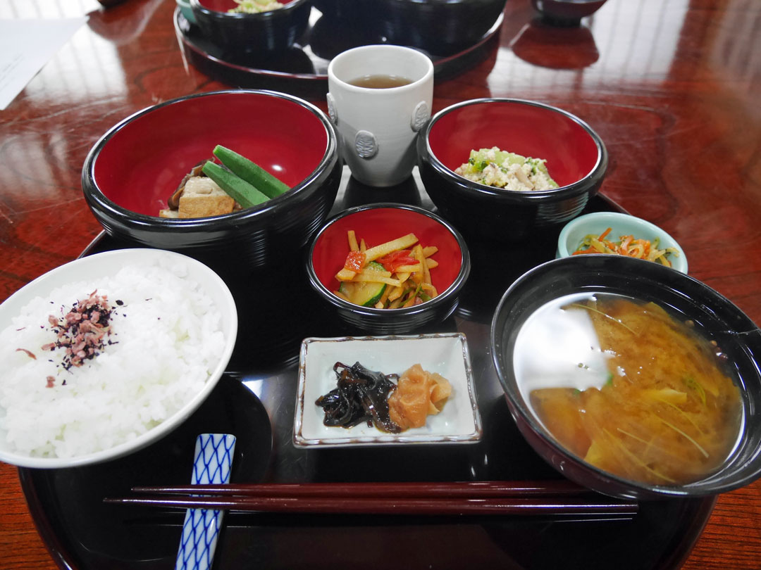 お昼の精進料理