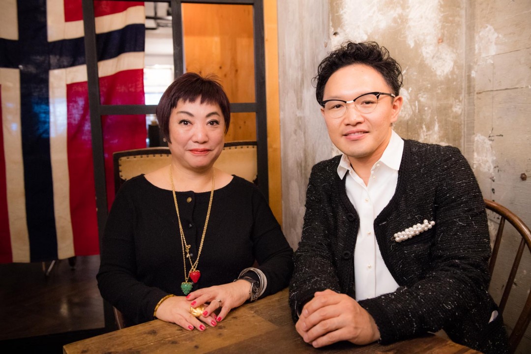 湯山玲子さん（左）と森林原人さん