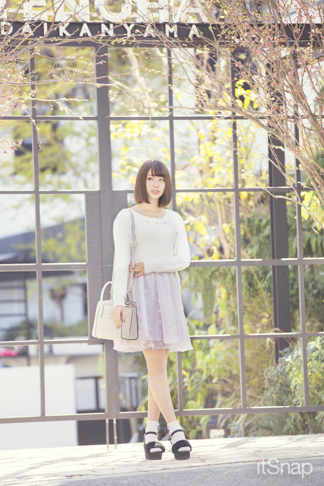 タレント・山岸奈津美サン(162cm)１