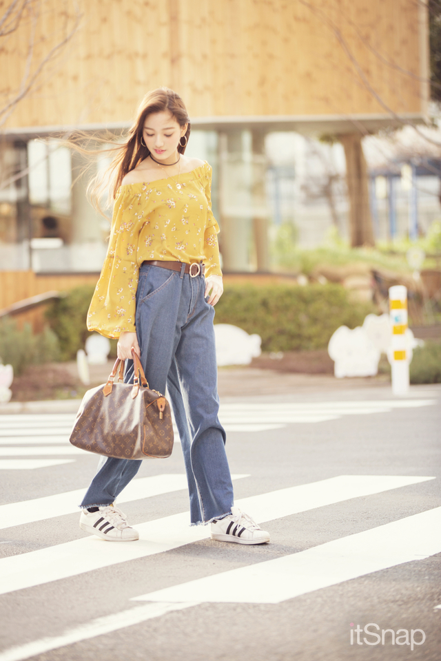 モデル・山野井まやかサン(157cm)1