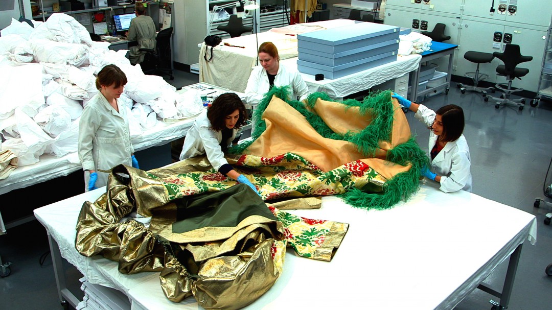 『メットガラ ドレスをまとった美術館』より_4