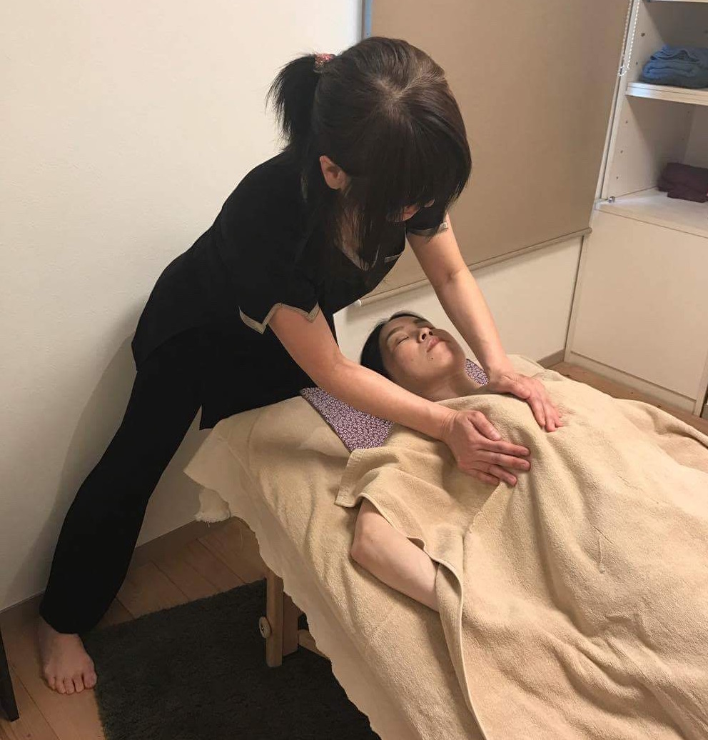 おっぱいマッサージ