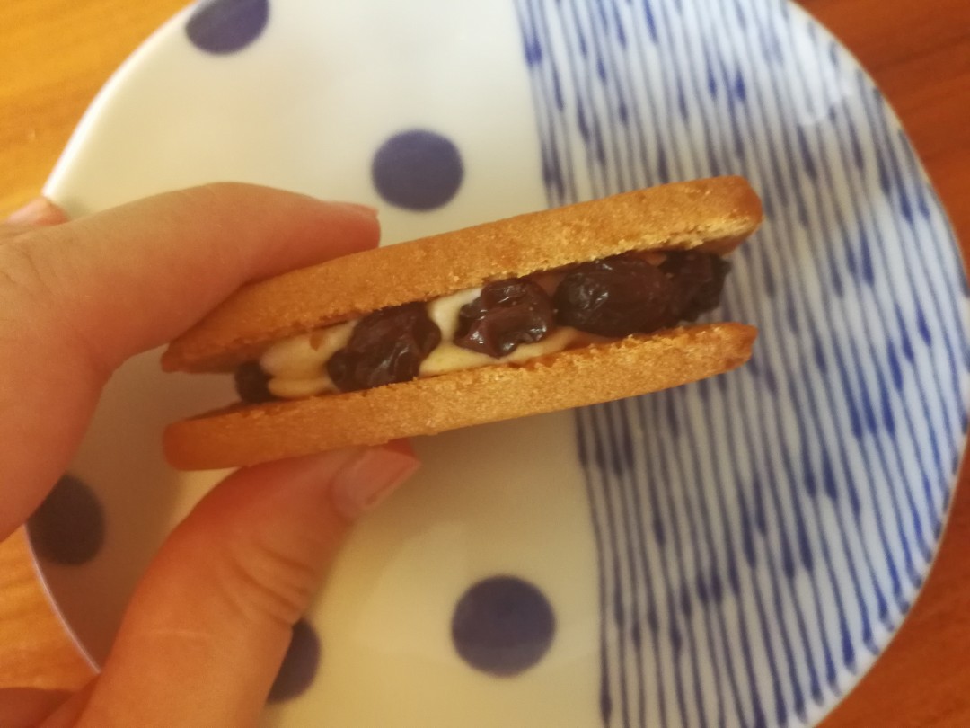 ジェネリック「六花亭のマルセイバターサンド」