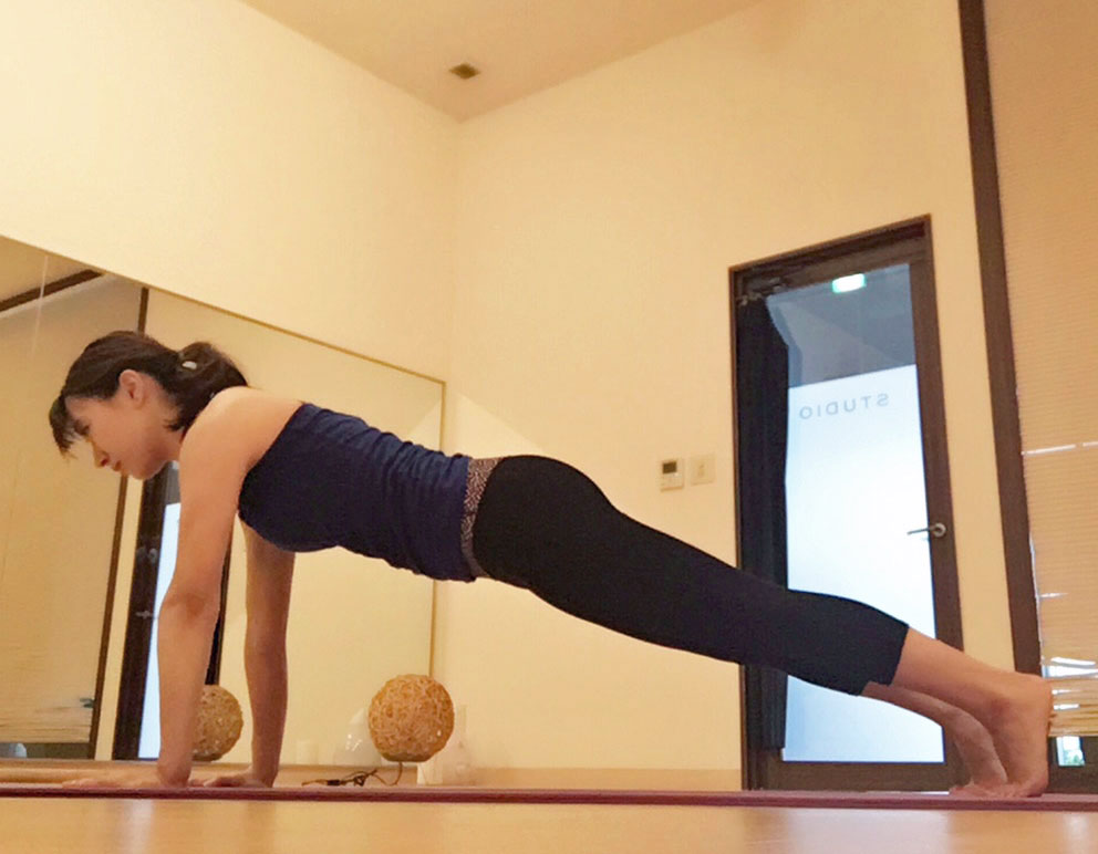 板のポーズ 初級