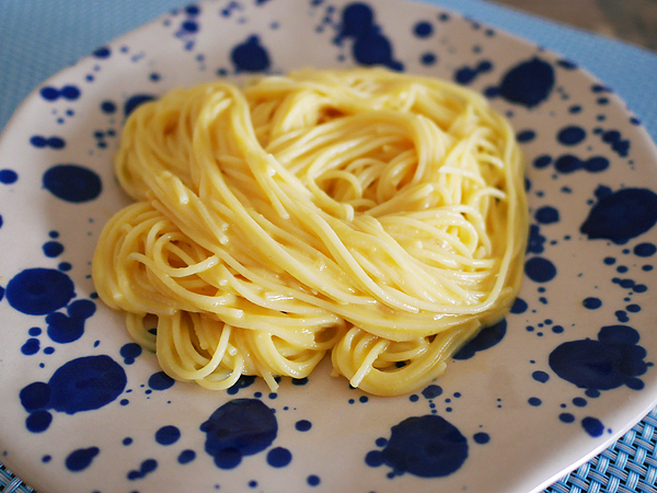 作り方3　パスタを皿に盛る