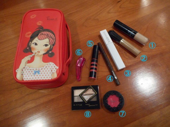 アプガ関根梓さんのメイクポーチ アプガ関根梓さんのメイクポーチ