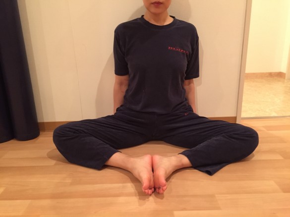 開脚_内転筋（太ももの内側）1