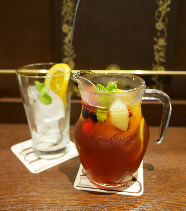 梟書茶房「フルーツティー」