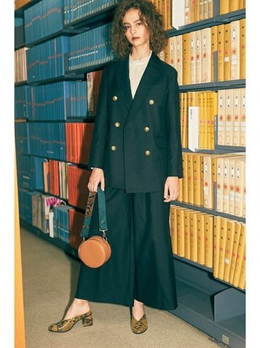 UNITED TOKYOのテーラードジャケット ¥22,680 UNITED TOKYOのテーラードジャケット ¥22,680