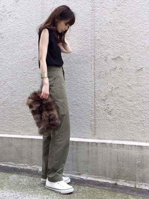 ノースリーブニット