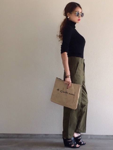 ピタッとニット