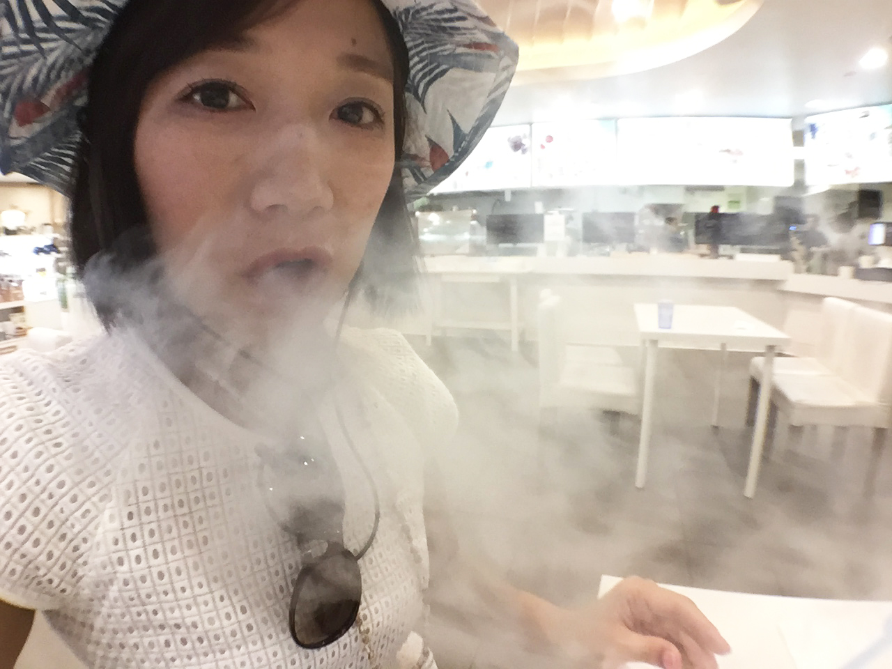 ドラゴンブレスアイス　LA『Chocolate Chair（チョコレート チェア）』龍の息