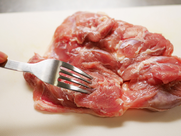 コツ2　フォーク刺し