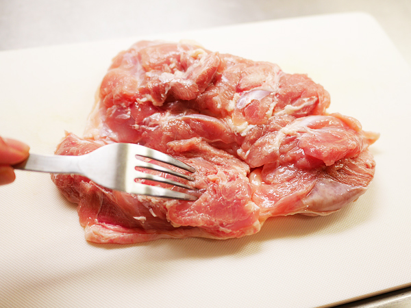 作り方1　表裏面フォーク刺し