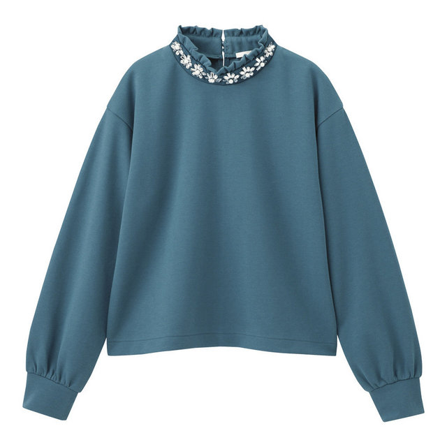 ハイネックビジュープルオーバー