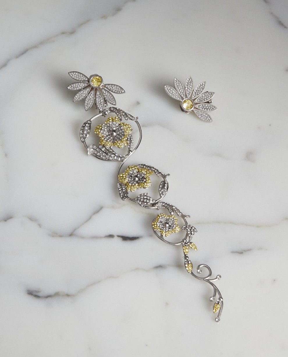 ステートメントイヤリング