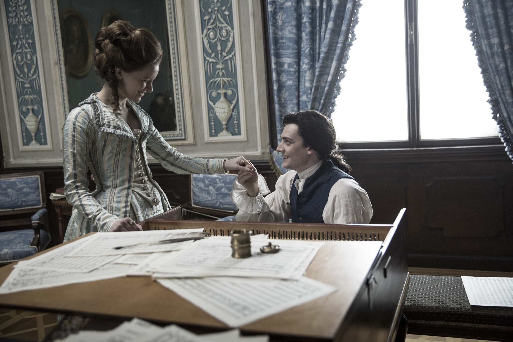 『プラハのモーツァルト 誘惑のマスカレード』より_5